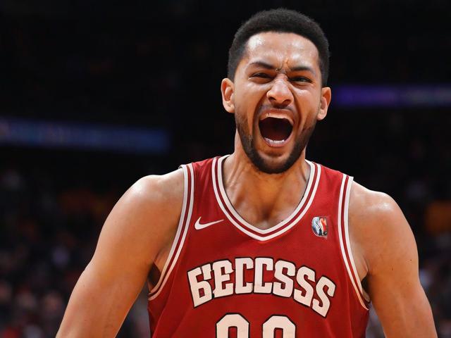 “九游app_ NBA最奇葩的玩笑时刻，球员爆笑全场”，爆笑nba游戏
