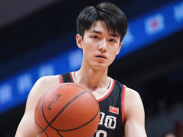 jiuyou.com_ 一线明星助阵全国篮球公益行，传递篮球精神与社会责任，公益篮球的宣传语
