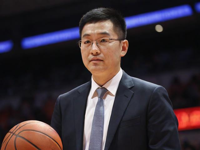 jiuyou.com_ 世界篮坛名家在中国举行篮球大师巡回赛，引领行业新高度，篮球世界大赛冠军