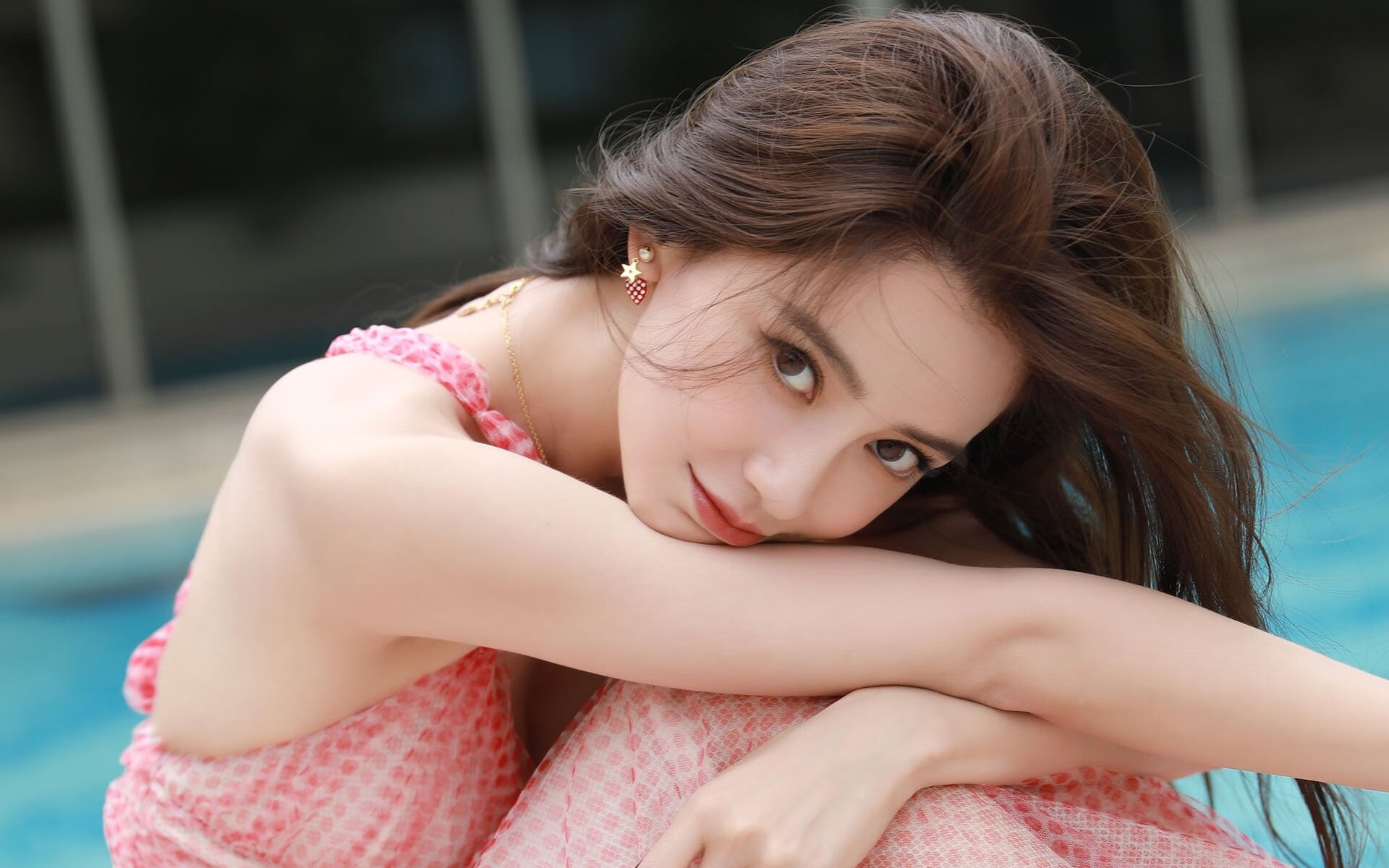 职业联赛教练团队专业化程度为何偏低，专业的教练团队